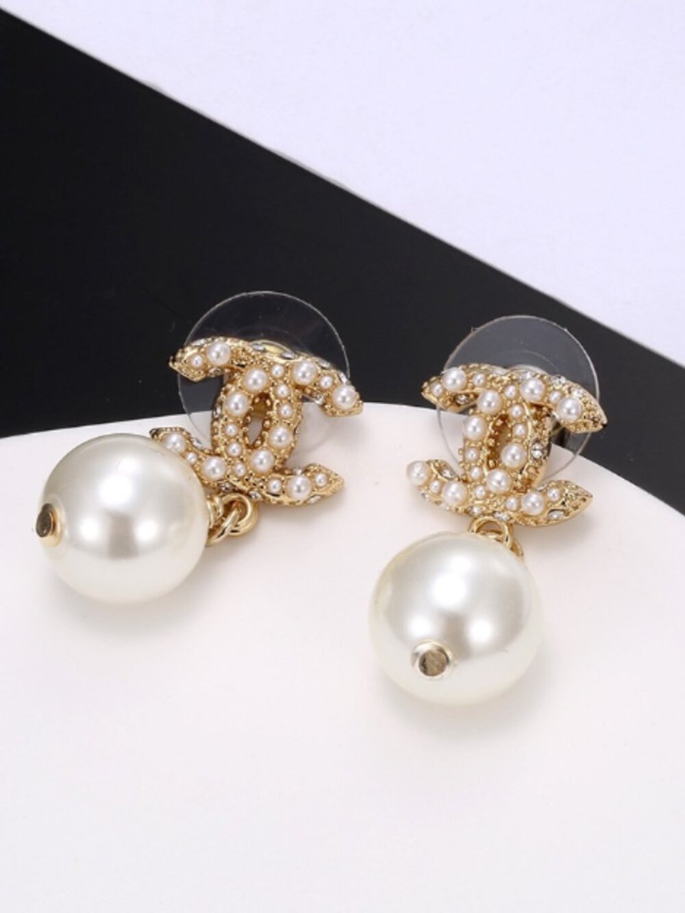 Chanel Earrings - Picture 6 of 6